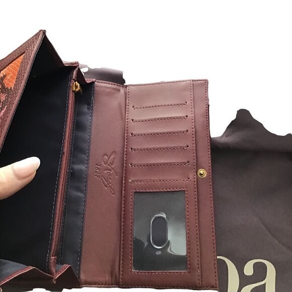 Kooba Bordeaux oh so soft patina leather & Sharrif secretarial wallet. - Picture 6 of 11